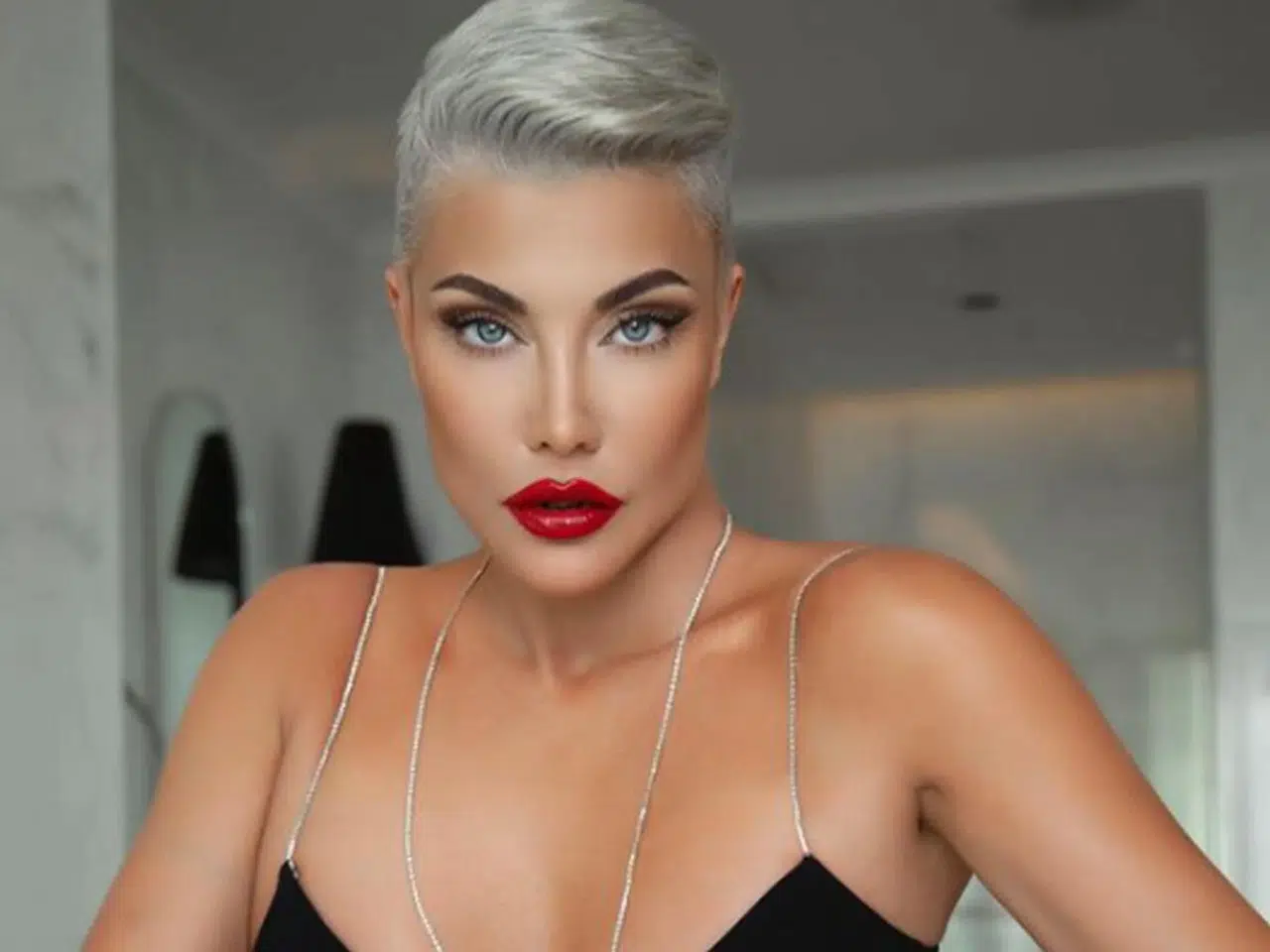 Deniz Akkaya: 10 sene seks yapmasam da olur