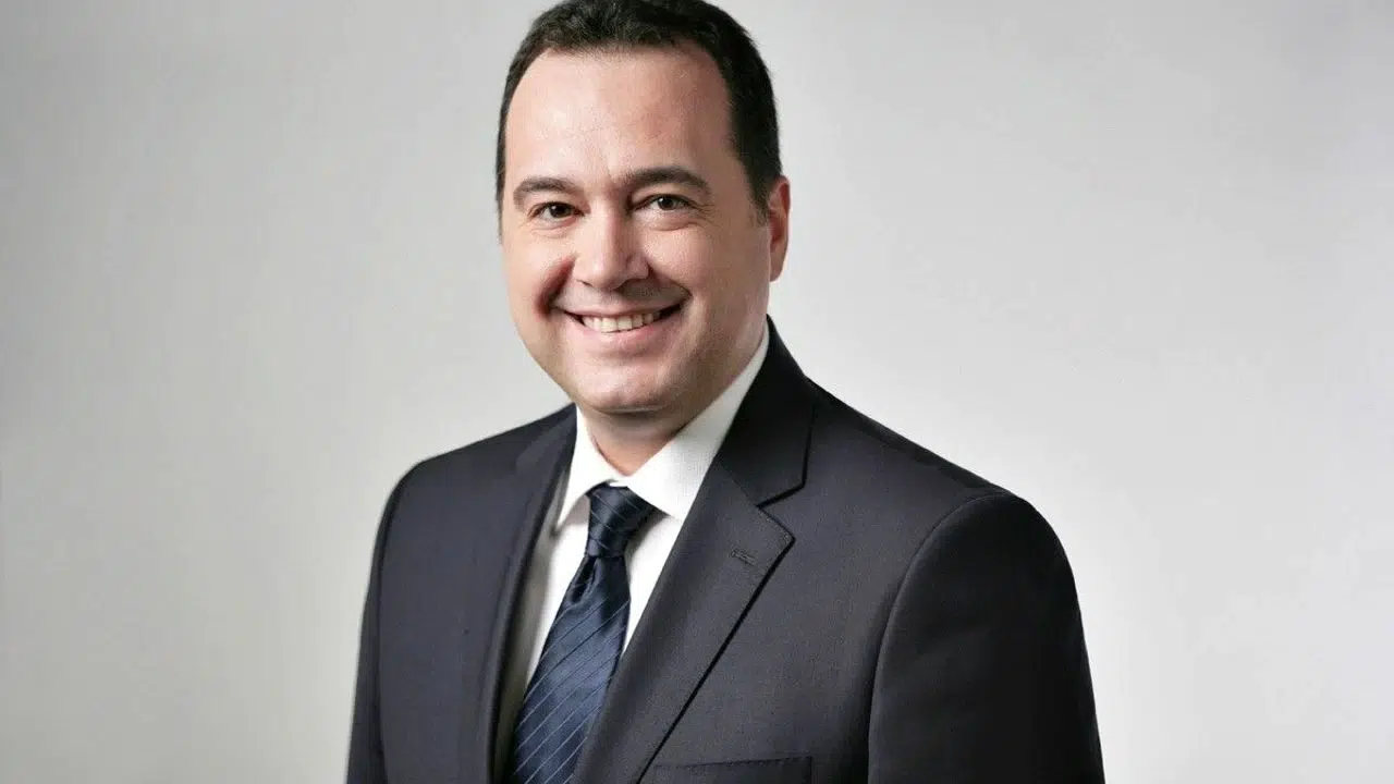 Manisa Büyükşehir Belediye Başkanı Eczacı Besim Dutlulu Oldu