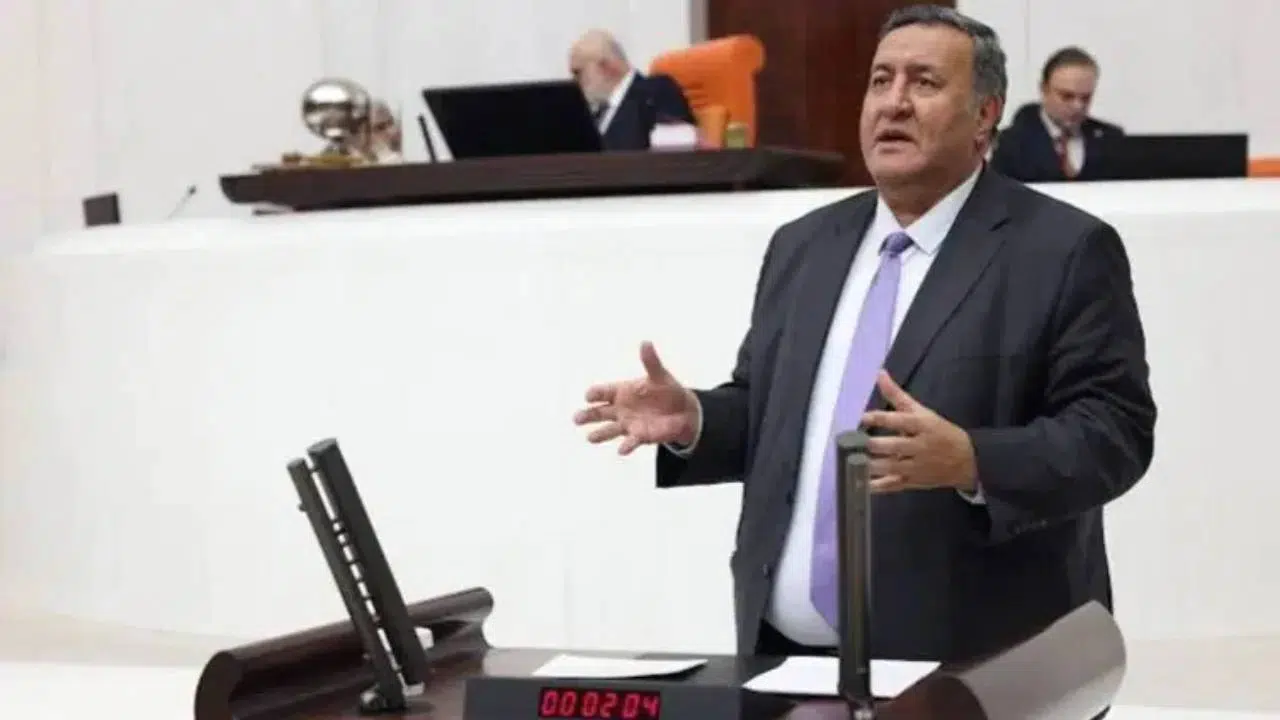 CHP'Lİ GÜRER:AMASIZ, LAKİNSİZ, TÜM TAŞERON ÇALIŞANLARA KADRO VERİLMELİ