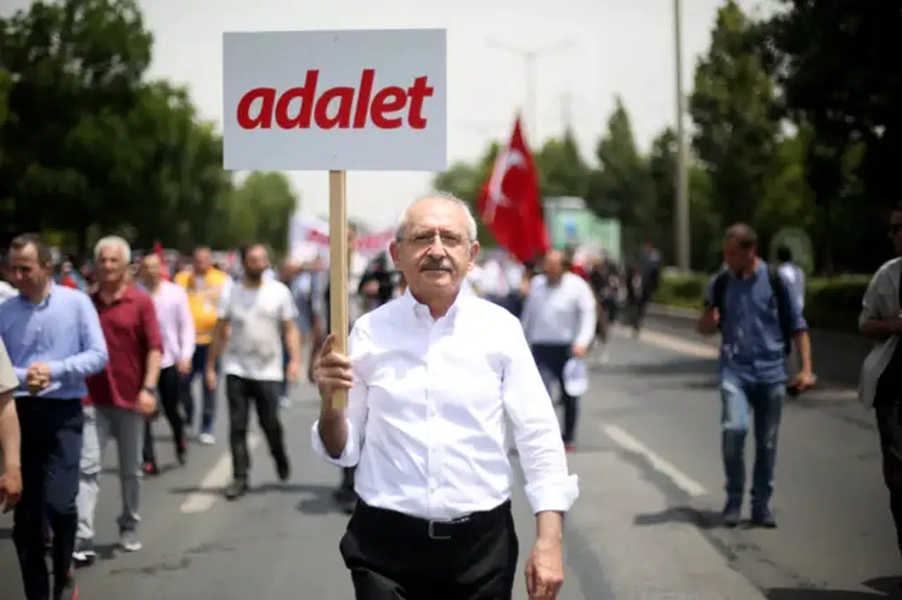 TRT'den 'Adalet Yürüyüşü' hakkında skandal başlık!