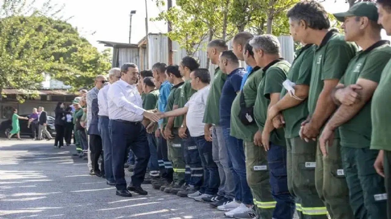 Başkan Batur personeliyle bayramlaştı