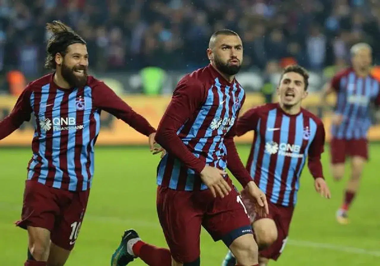 Burak Yılmaz yabancı futbolcuların parasını cebinden vermiş!