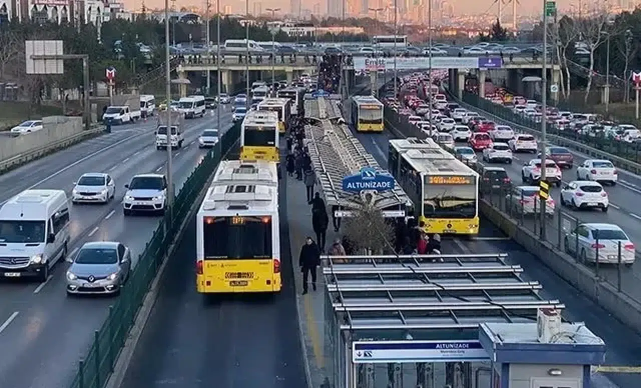 15 Temmuz'da toplu ulaşım İstanbul'da ücretsiz olacak