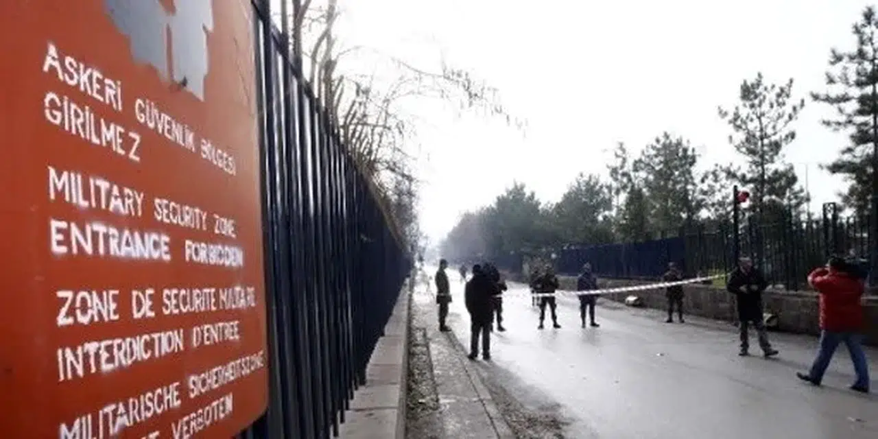 Savaş planları çalındı