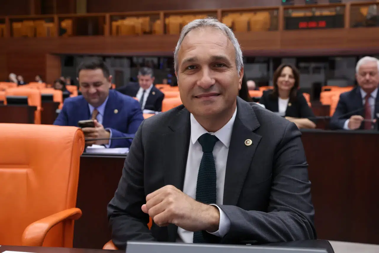 CHP'li Özçağdaş: İktidar, halkın desteğinden korkuyor ve saygı duymalı!