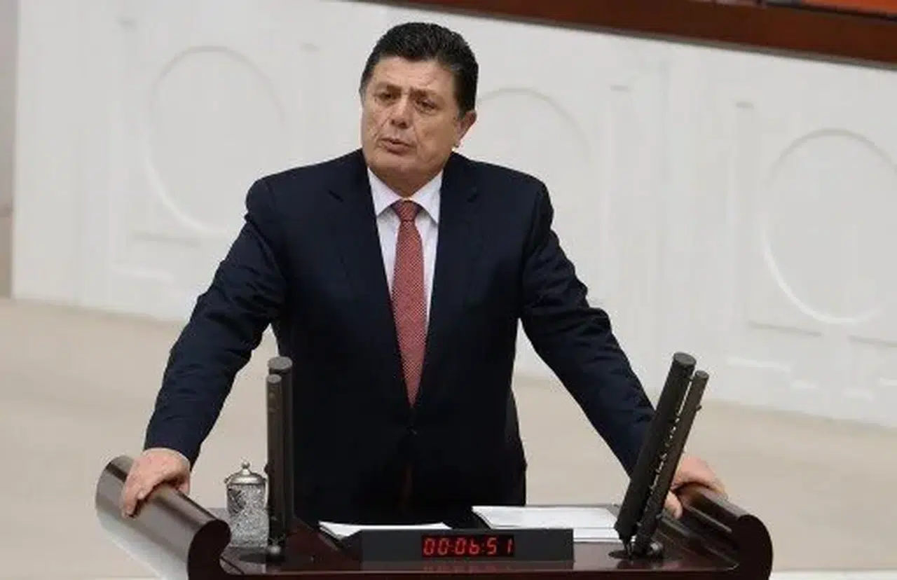 CHP'Lİ RIZA YALÇINKAYA, YURT YANGININI İNCELEMEK ÜZERE ALADAĞ'DA