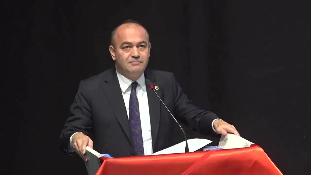 CHP'li Karabat: “Hazine’nin Faiz Ödemeleri Ana Parayı Geçti, Borcu Borçla Kapatıyorlar”