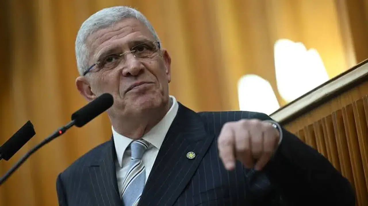 Müsavat Dervişoğlu'ndan 15 Temmuz mesajı: "Demokrasiye bağlılığımızın simgesi"