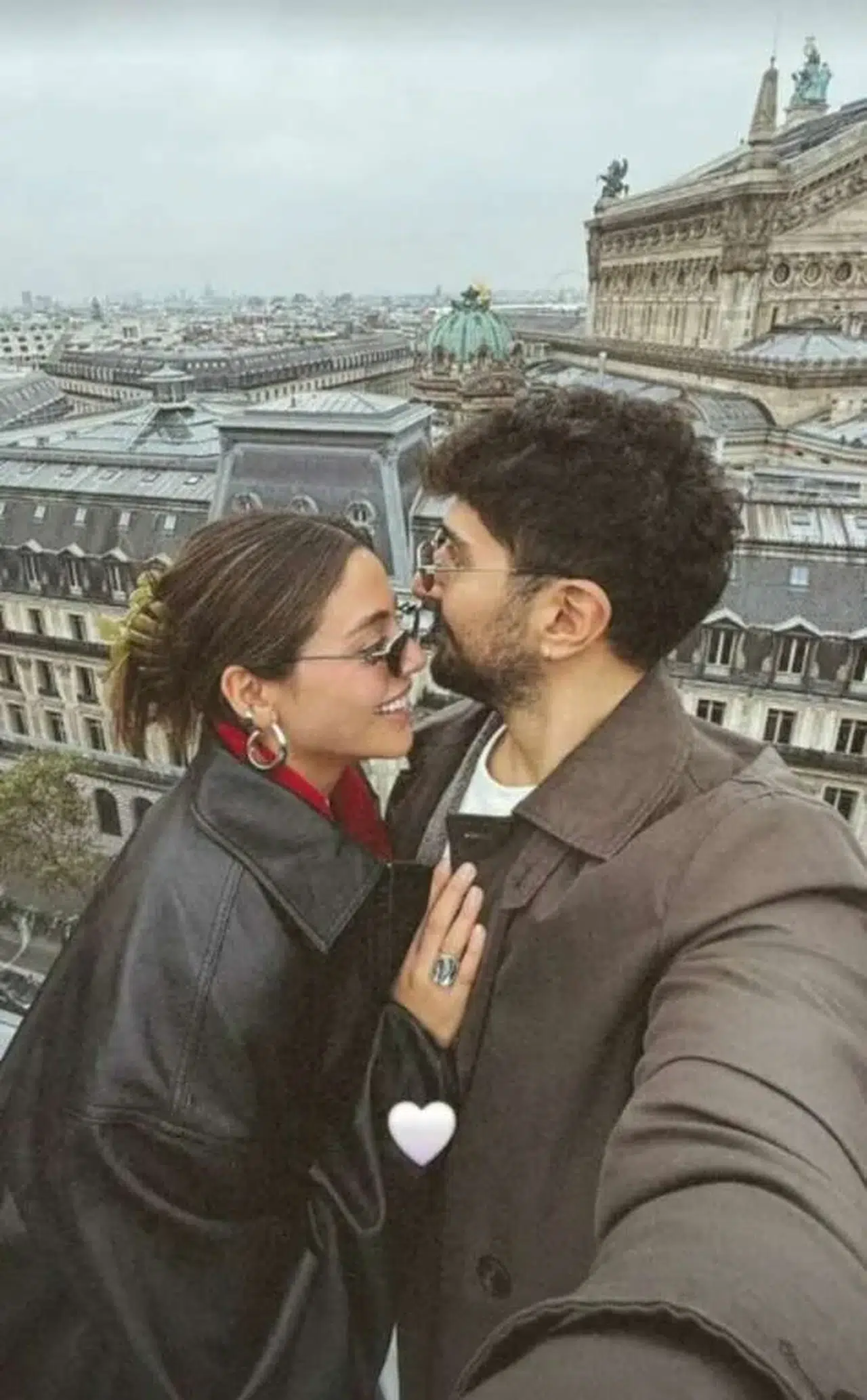 Sıla Türkoğlu ve Sevgilisi Ayyıldız’dan “Yılın Çifti” Pozları!