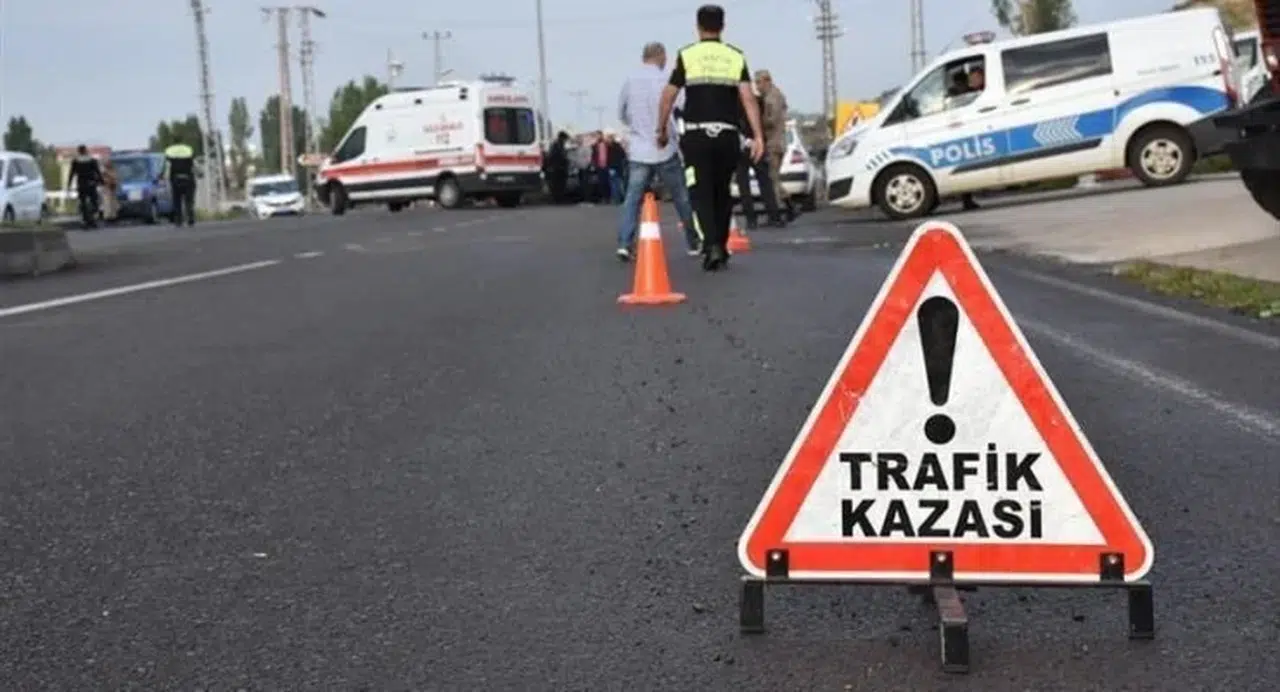 Muğla'da iki araç birbirine girdi: 4 ölü!