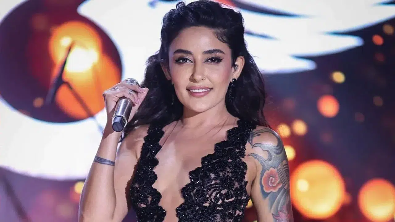 Melek Mosso Gözyaşlarını Tutamadı: Kedisi Jülide 4 Gündür Kayıp