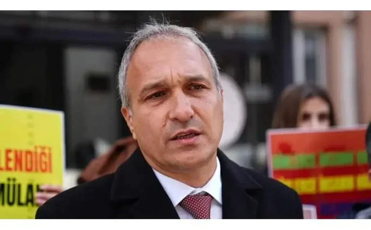 Suat Özçağdaş’tan Bakan Yusuf Tekin’e Sert Tepki: “Ölü Taklidi Yapma, Cevap Ver”