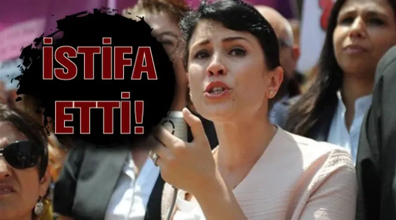 Saadet Öğretmen Bayraklı'daki Görevinden İstifa Etti