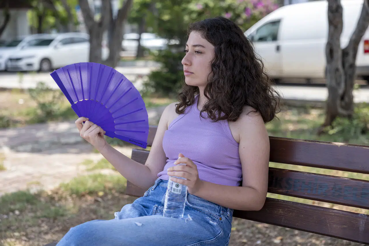 Mersin'de Kavurucu Sıcağa Karşı Uyarı: “10.00-16.00 Arasında Güneşe Çıkmayın”