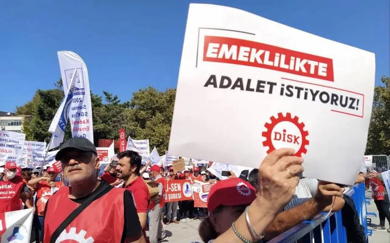 Ankara'da Emekli Meclisleri Sendikası'nın kapatılması hukuk mücadelesini başlattı!
