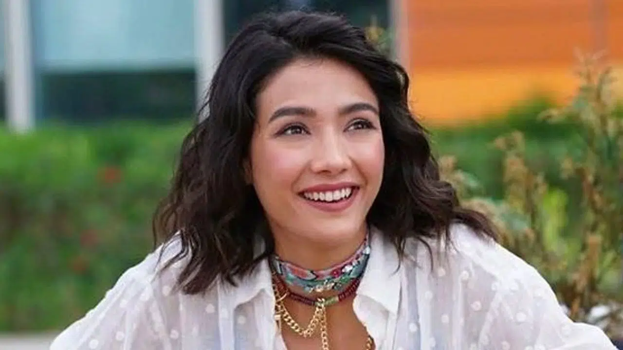 Aybüke Pusat’tan Hızlı Dönüş: Yeni Projesi “Halef” Eylül 2025’te Yayında