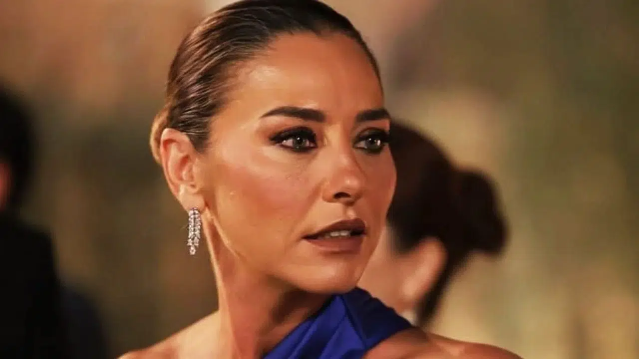 Ece Uslu Tatilde Kabusu Yaşadı! Hastane Odasından Esprili Mesaj: “Yere Çivi Gibi Çakıldım”