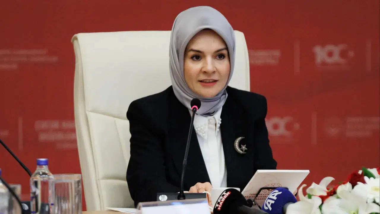 İzmir'de 5 çocuğun hayatını kaybetmesi ile ilgili Aile Bakanından açıklama:Yangınla ilgili soruşturmayı yakından takip ediyoruz