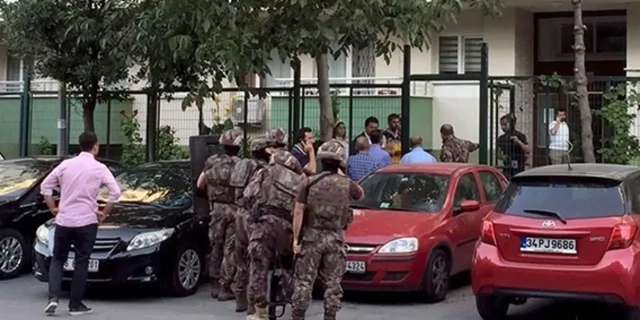 Ataköy'de hâkim ve savcı lojmanlarından parka ateş açıldı; 2 yaralı