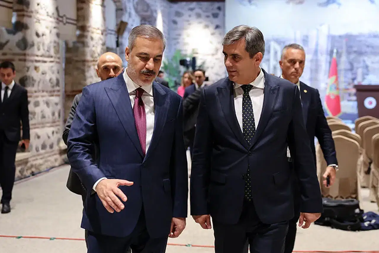 Hakan Fidan, İstanbul'da Balkan Barış Platformu'nda Karadağ'la iş birliğini güçlendirdi.