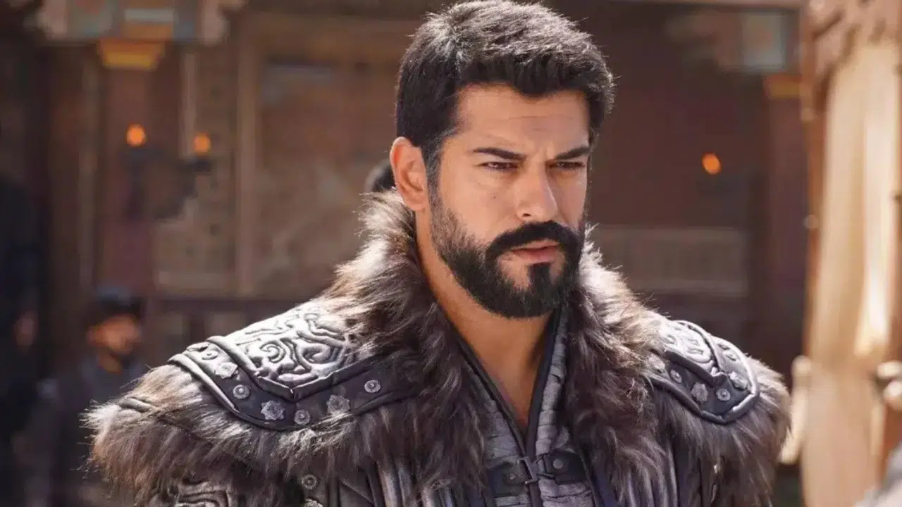 Burak Özçivit’ten Şok Karar: Kuruluş Osman’a Veda, Sakal-Bıyık Tarihe Karıştı!