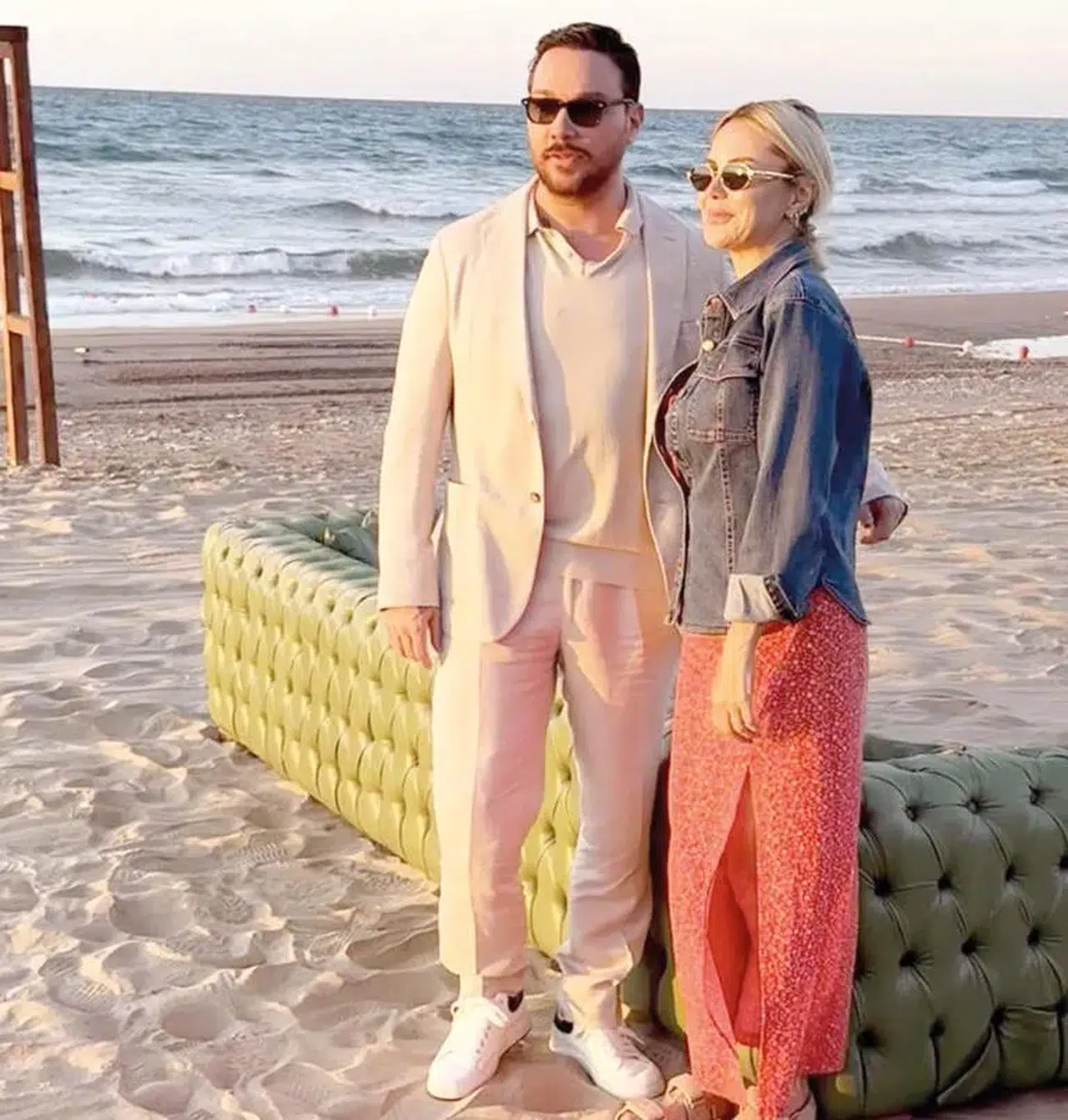 Ece Erken ve Sinan Akçıl'ın aşkı hızlı sona erdi, sosyal medyada gündem oldu!