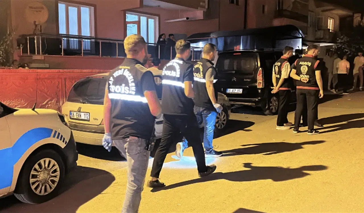 Ankara Keçiören’de Baltayla Araç Saldırısı: Şüpheliler Yakalandı