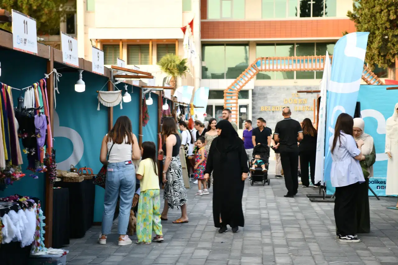 Balıkesir'de Kadın Emeği Çarşısı ile Kadın Üreticilerin Gücü Artıyor!