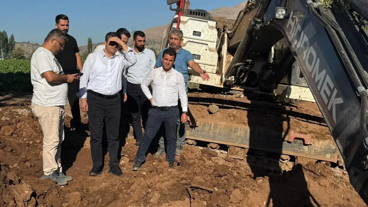 Adıyaman’da Havşeri İsale Hattı’na Yeniden Su Verildi: Başkan Tutdere’den “İçme Suyu Kullanmayın” Uyarısı