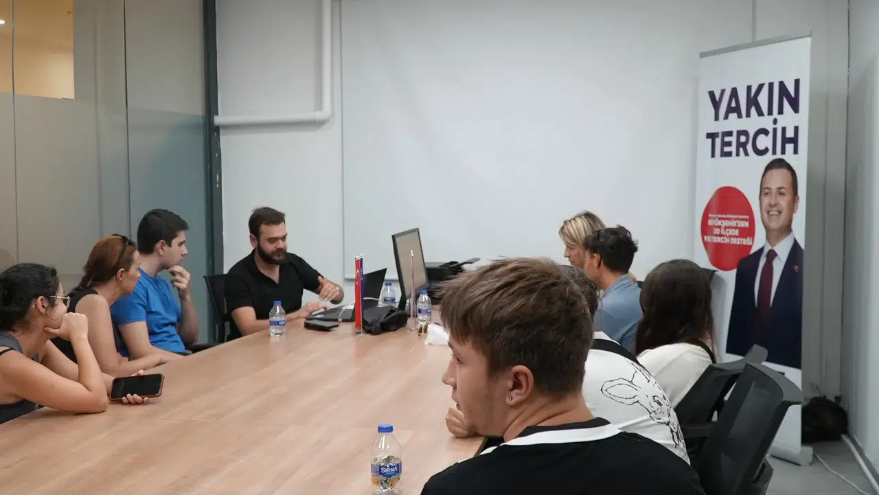 Balıkesir Büyükşehir'in Öğrencilere Ücretsiz Tercih Danışmanlığı Desteği Büyük İlgi Gördü