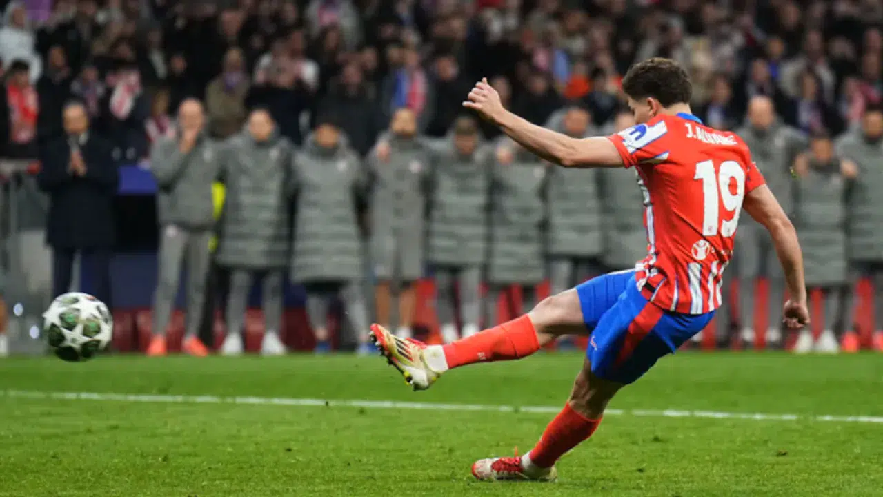 Topsuz Alanda Penaltı Olur mu? Futbol Kuralları ve Penaltı Kararları Detayları