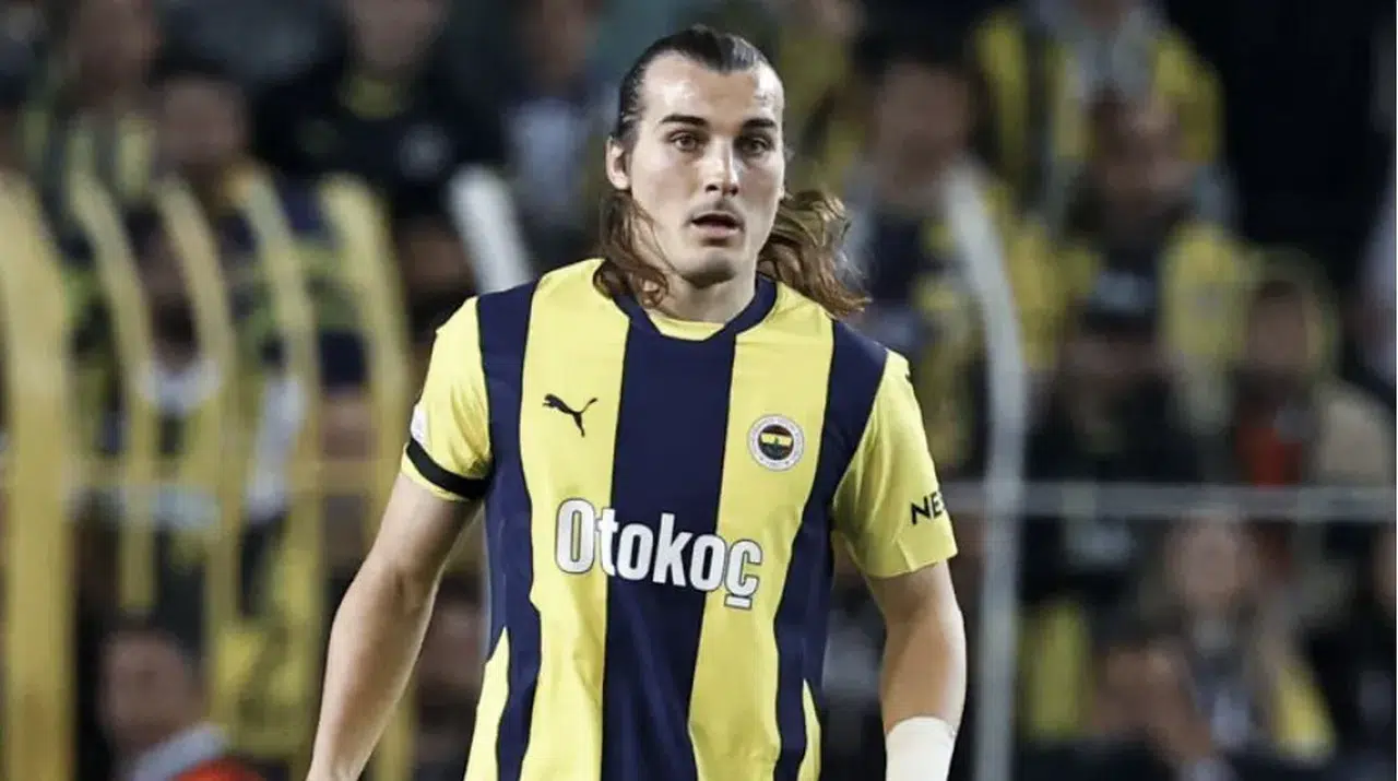 Savunmada Değişim Rüzgarı: Fenerbahçe, Çağlar Söyüncü ile Yollarını Ayırıyor