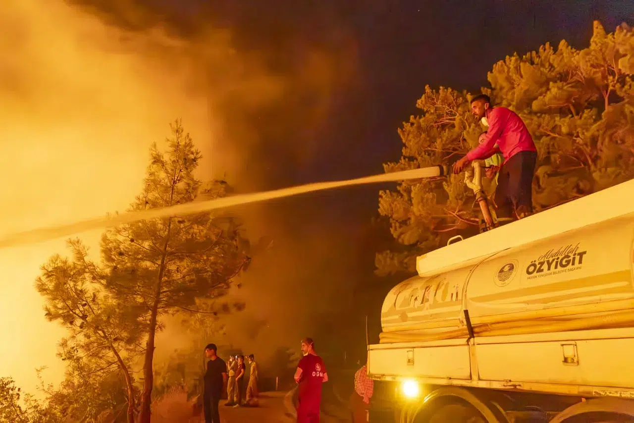 Silifke’deki Orman Yangınıyla Mücadelede Koordineli Çalışma Sürüyor