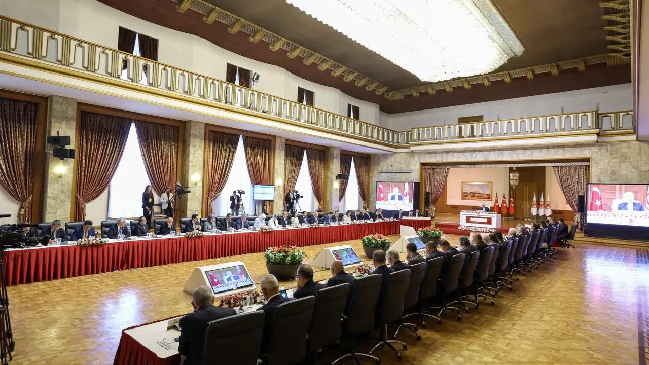 TBMM'de Milli Dayanışma Komisyonu, şehit aileleri ve Barış Anneleri ile buluşacak