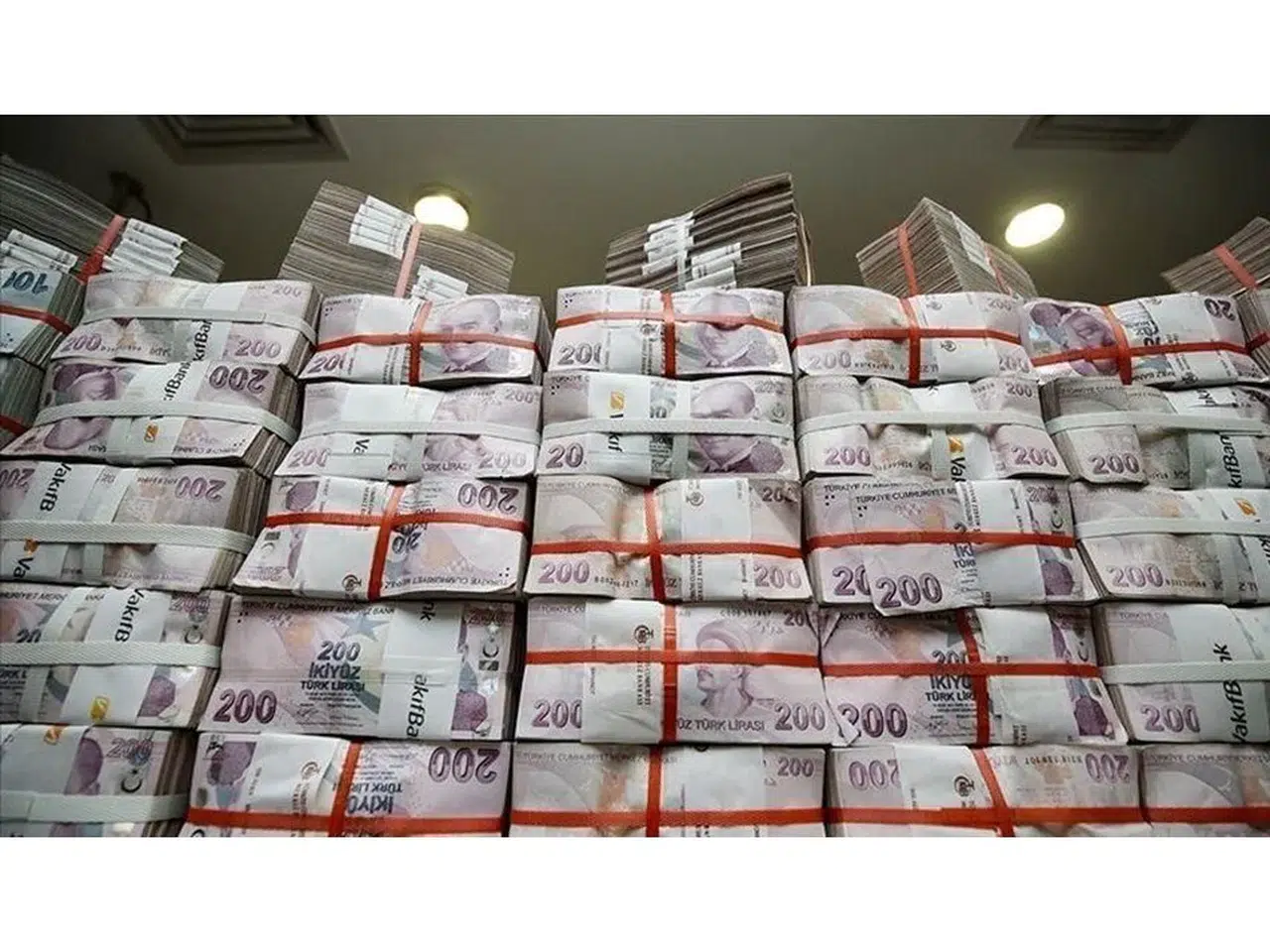 TCMB,  Kur Korumalı Mevduat sistemini tamamlayarak yeni ekonomik dönemi başlattı