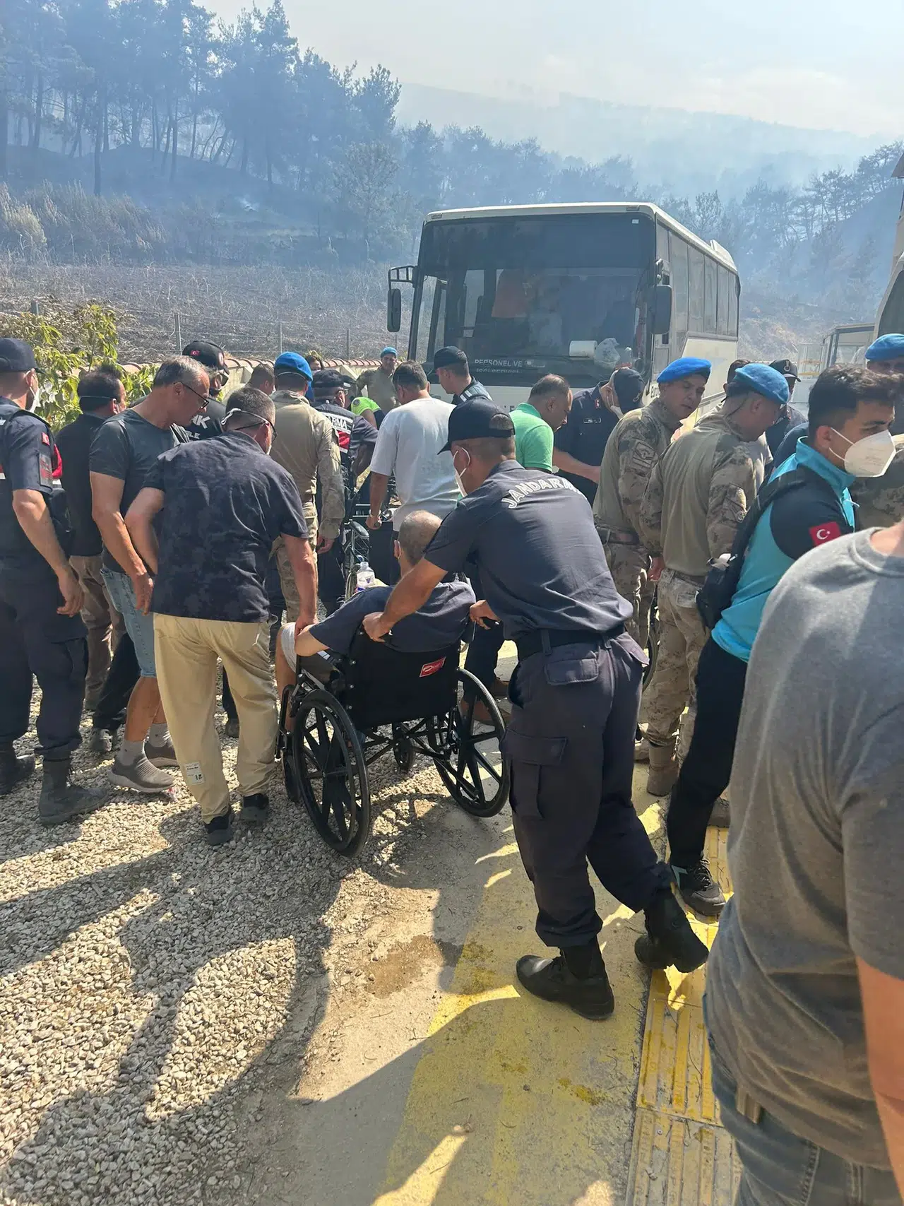 CHP Çanakkale İl Başkanı Levent Gürbüz: “Çanakkale Yanıyor, Dayanışma İçindeyiz”