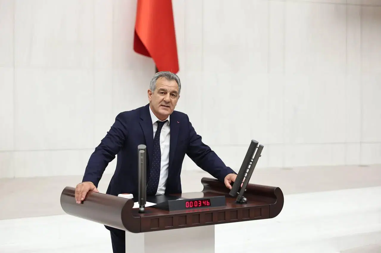 DEM Partili Yılmaz Hun Tarım Bakanı’na Seslendi: “Şap Krizi Derinleşiyor, Bakanlık Nerede?”