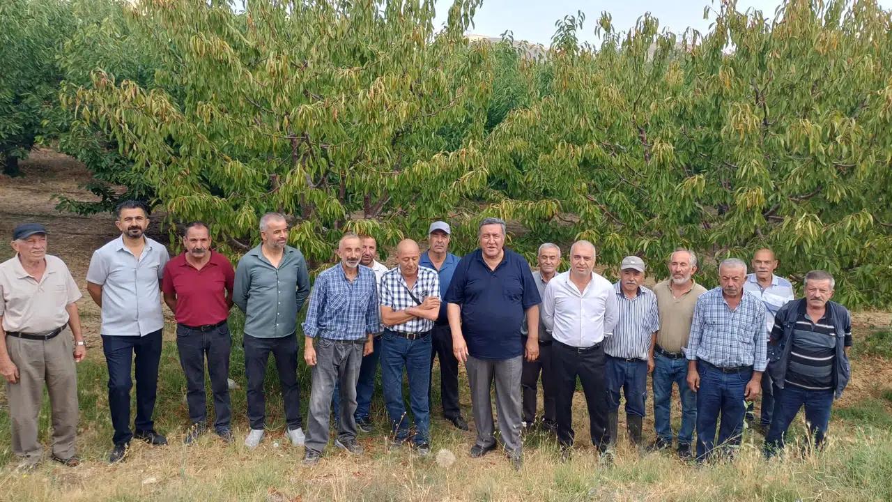 CHP'li Ömer Fethi Gürer: “Zirai dondan 118 gün geçti. Üretici ödeme bekliyor”