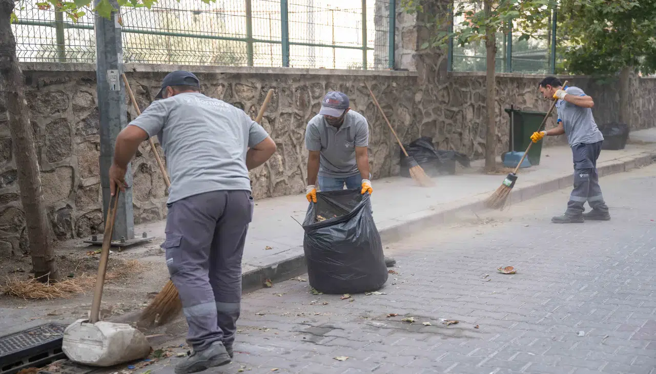 Başkan Eşki: “Temiz Bornova Hepimizin Ortak Sorumluluğu”
