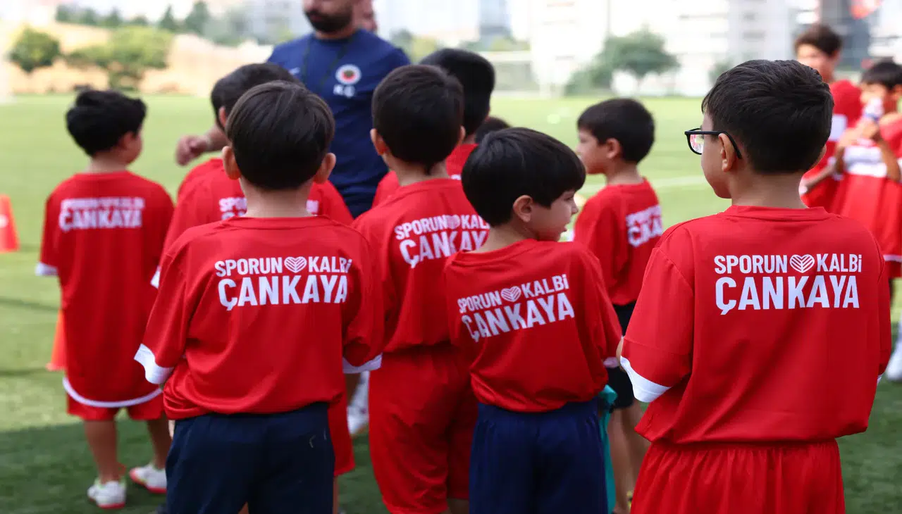 Çankaya Belediyesi ve Gençlerbirliği’nden Ücretsiz Futbol Yaz Okulu