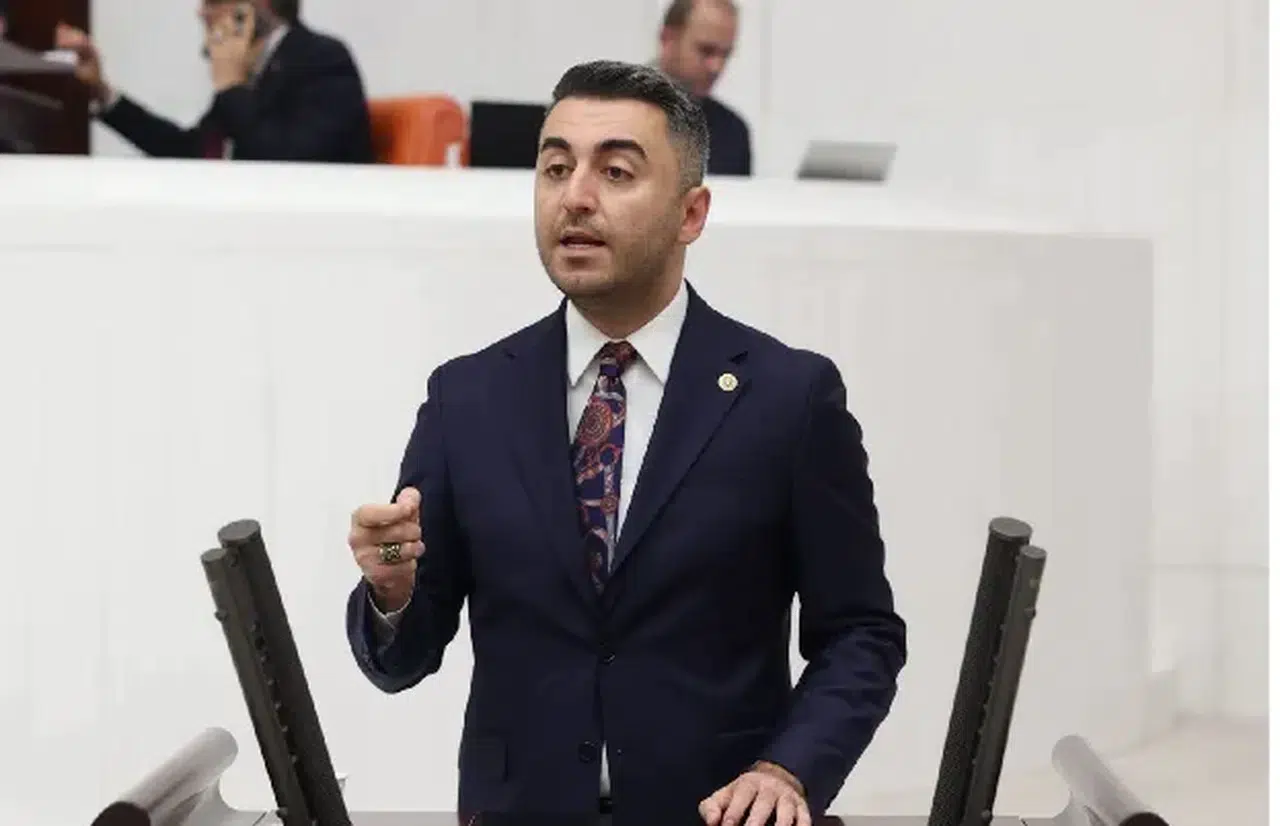 CHP'li Avşar: “Üniversiteler kişisel hesapların aracı olamaz”