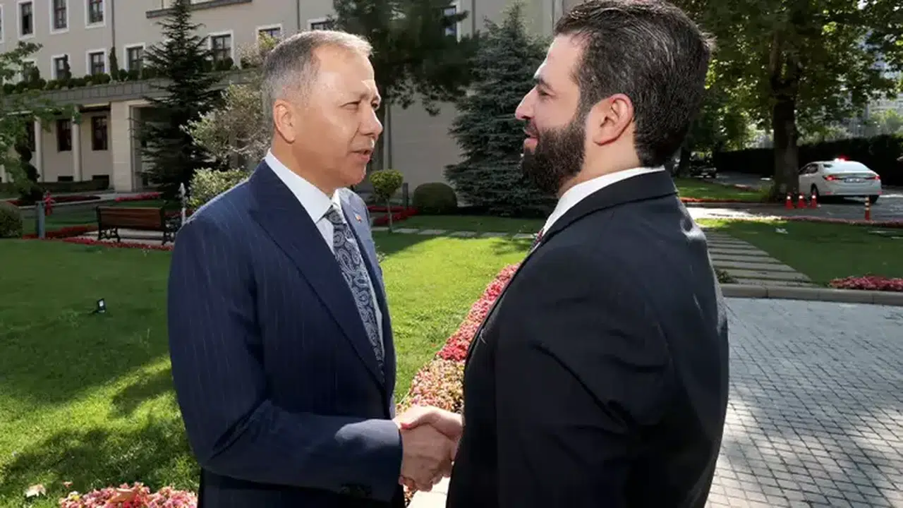 Bakan Yerlikaya’dan Kritik Görüşme: Suriyelilerin Geri Dönüşü Gündemde