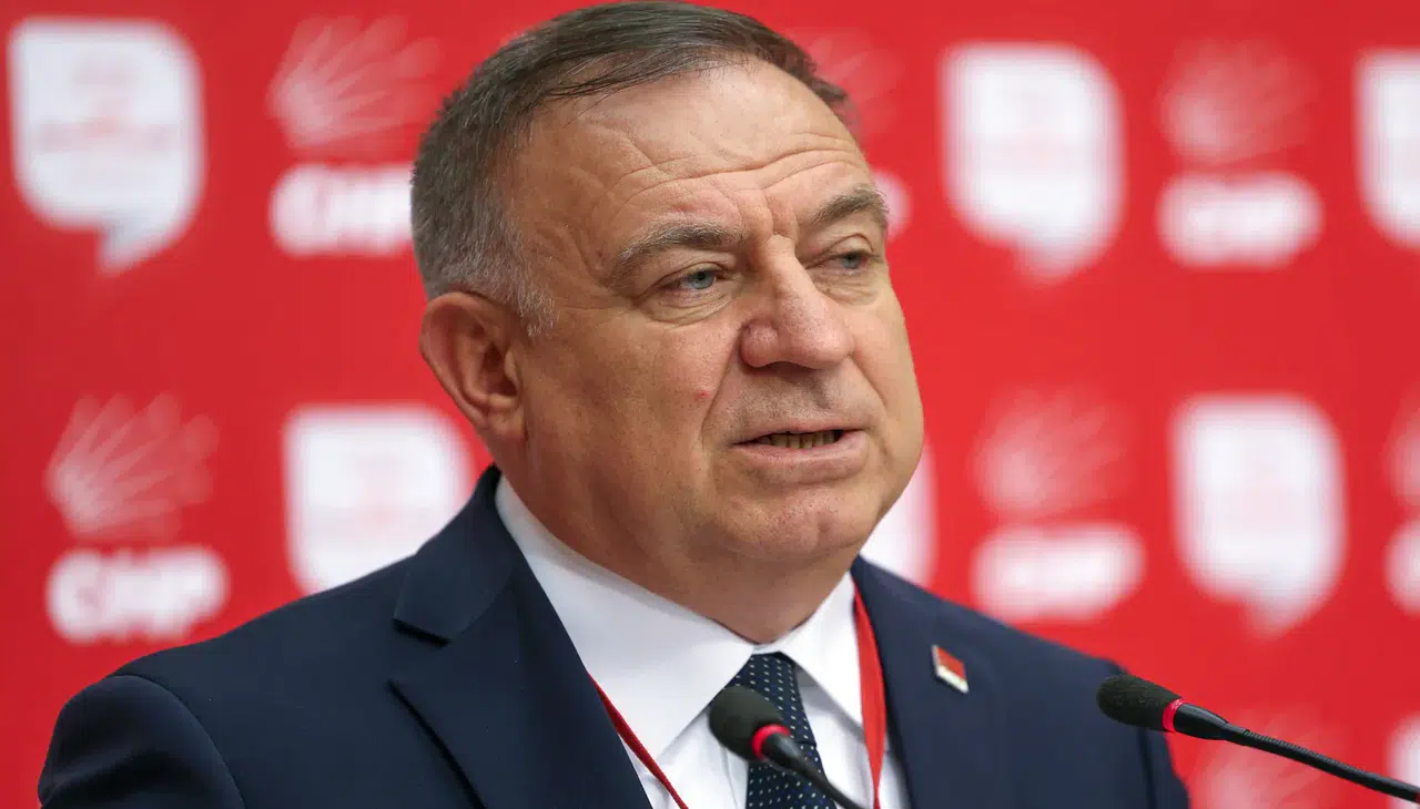 CHP'li Gökan Zeybek: "Tükenmiş bir iktidarın son çırpınışları bunlar"