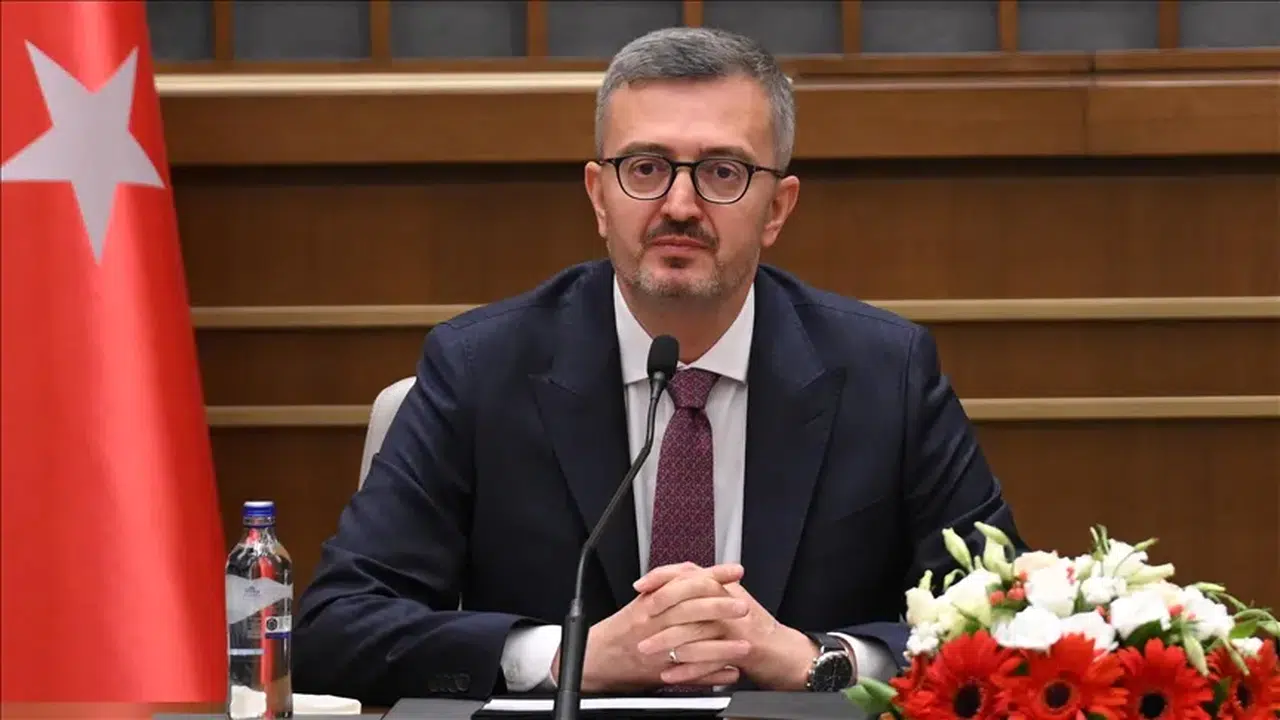 Cumhurbaşkanlığı İletişim Başkan Duran: "Siyasette hakaret dili yeri yok, millet iradesi önemli"