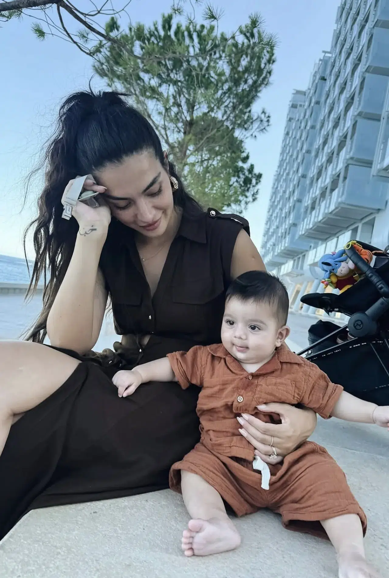 Melisa Aslı Pamuk ve Yusuf Yazıcı’nın 7 Aylık Oğlu Mylan Gönülleri Fethetti!