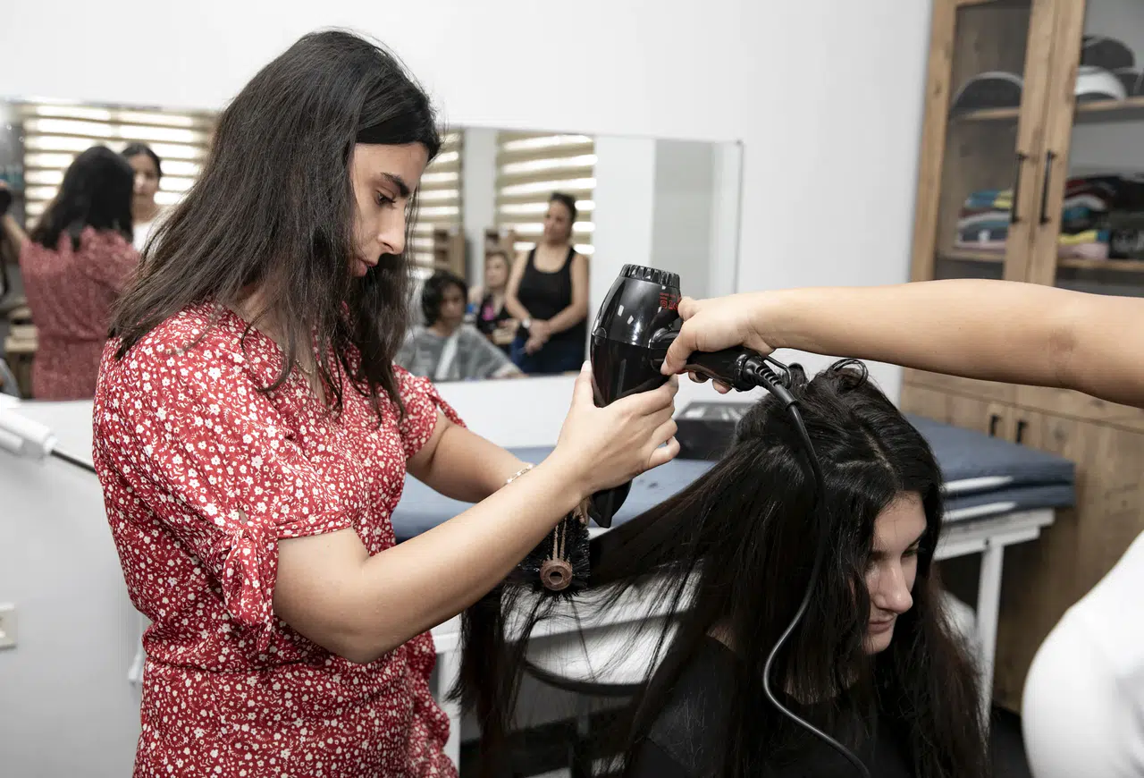 Mersin Halkkent MERCEK’te Kuaförlük Kursu: Sertifika ile Mesleğe Adım Atın