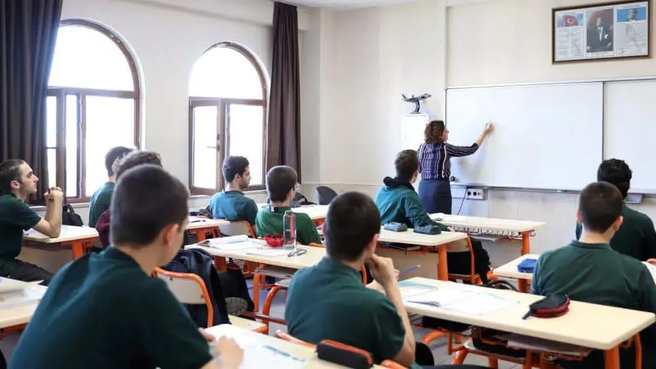 Uzaktan Eğitimle Uzman ve Başöğretmenlik Sertifikası Alma Süreci Resmen Başladı