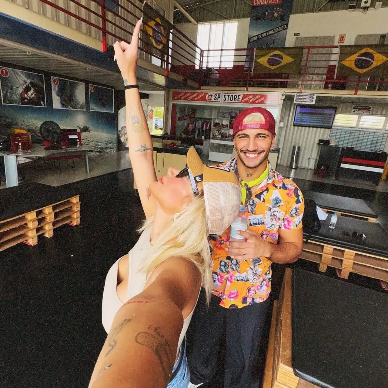 İrem Derici’den Arto’ya Olay Cevap: “Onun Yaptığı Çocuk Perişan Olur” İddiasını Tiyeye Aldı