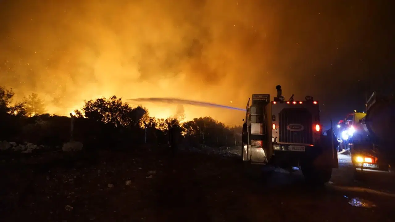 Bakan Yumaklı: İzmir Buca Yangını Tamamen Söndürüldü