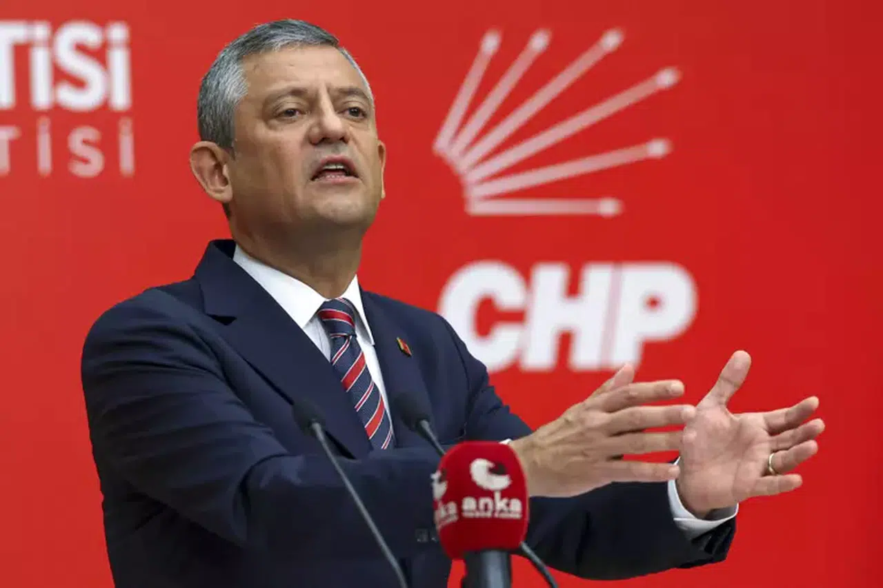 Özgür Özel'den sert tepki: Gözaltılar AK Parti'nin intikam girişimi!